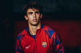 [运动一起赢]贵州贵阳：九九重阳以球会友 贵州老年气排球赛开幕